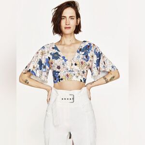 Zara Floral Crop Top Key Hole Design Tie Back Size XS